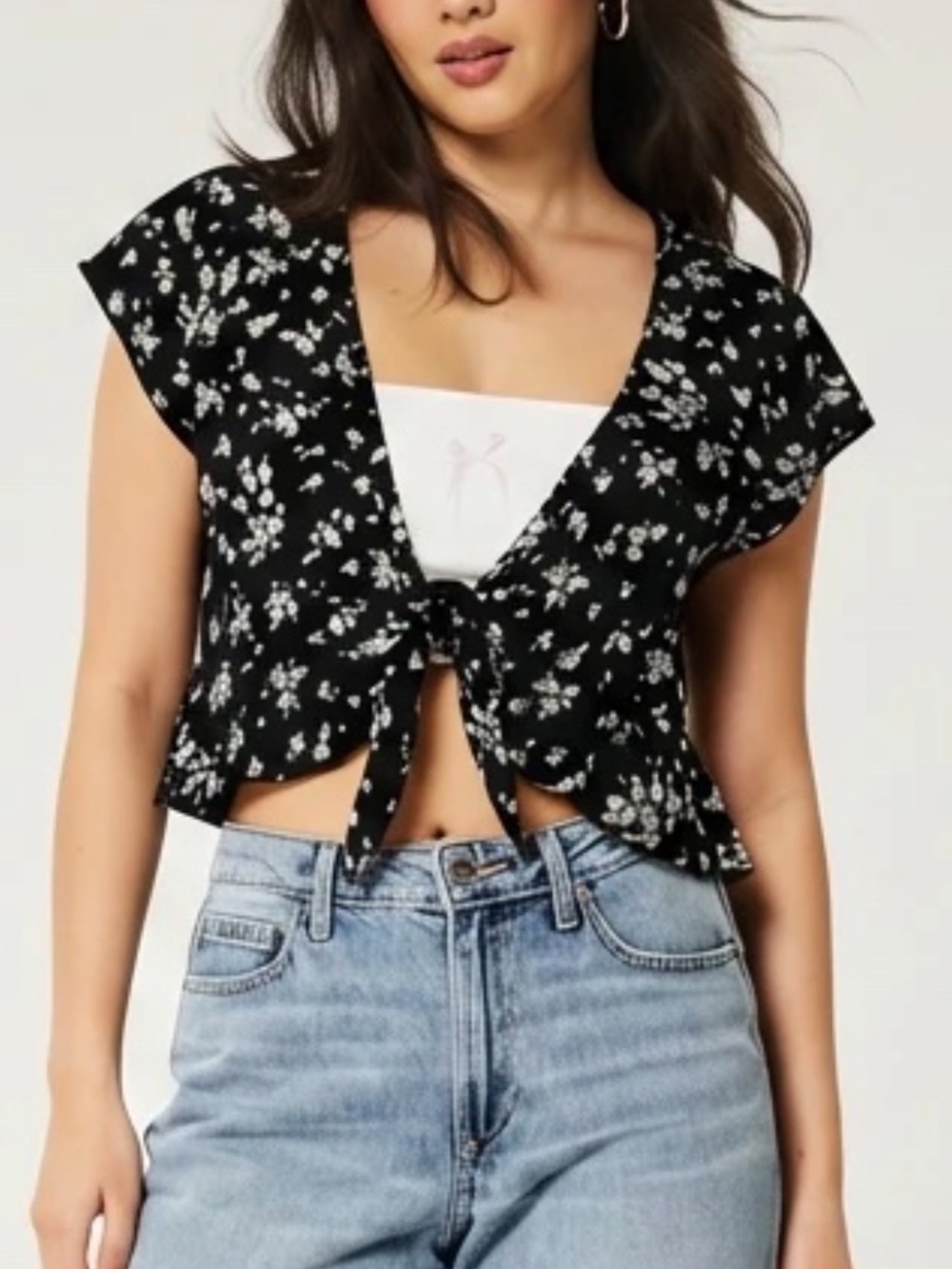Garage Black & White Floral Print Knot Front Top